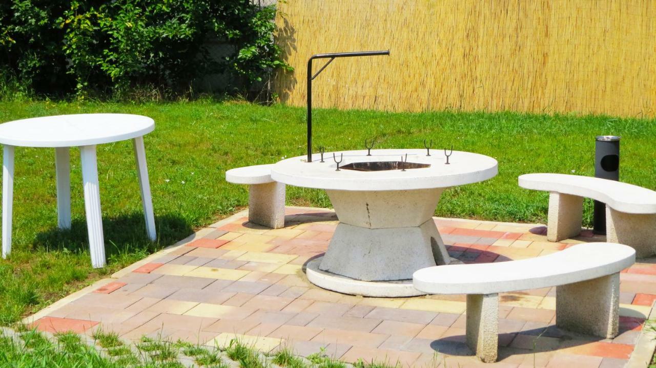 Hoforras Wellness Vendeghaz Ξενοδοχείο Egerszalók Εξωτερικό φωτογραφία